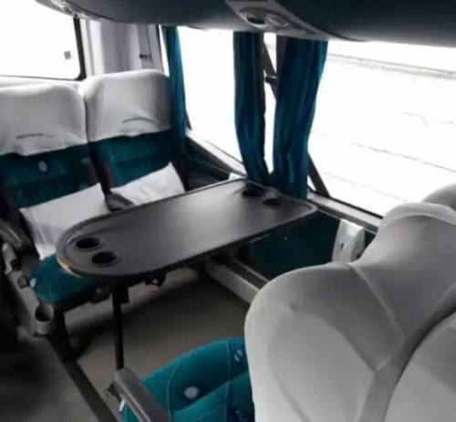 Carro 18: Ônibus Panorâmico Low Drive